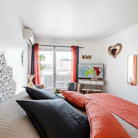 Apartment Centre Avec Parking Sanary-sur-Mer
