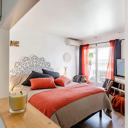Apartment Centre Avec Parking *
